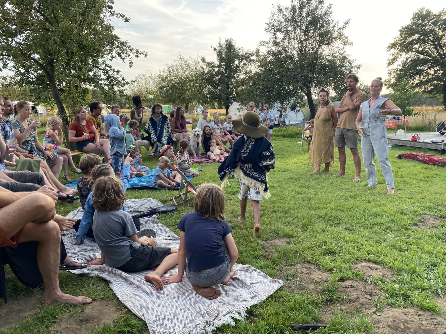 Tantra beoefenen terwijl jullie kinderen heerlijk spelen